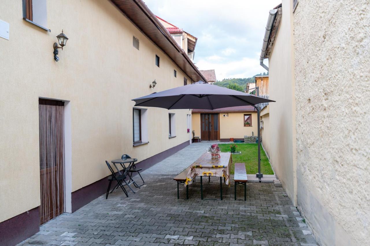 Mario'S Cozy Apartment Rîşnov 外观 照片